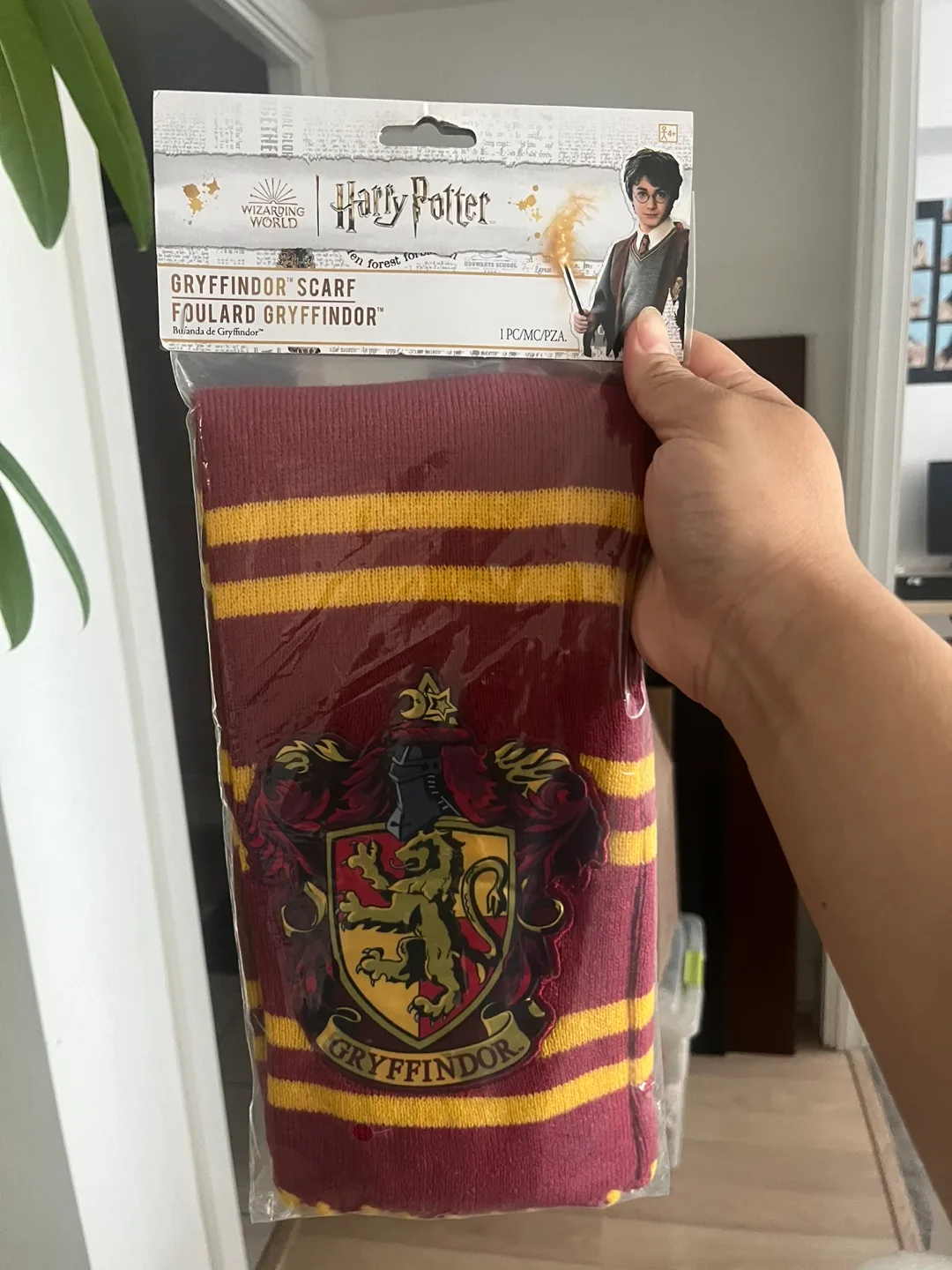 Gryffindor Scarf thumbnail