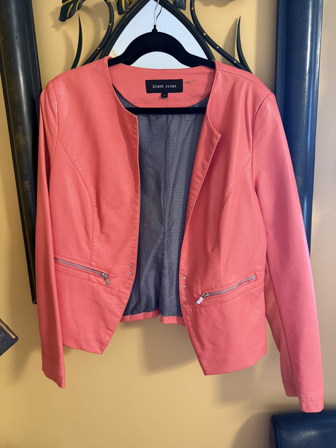 Black Rivet Coral Blazer
