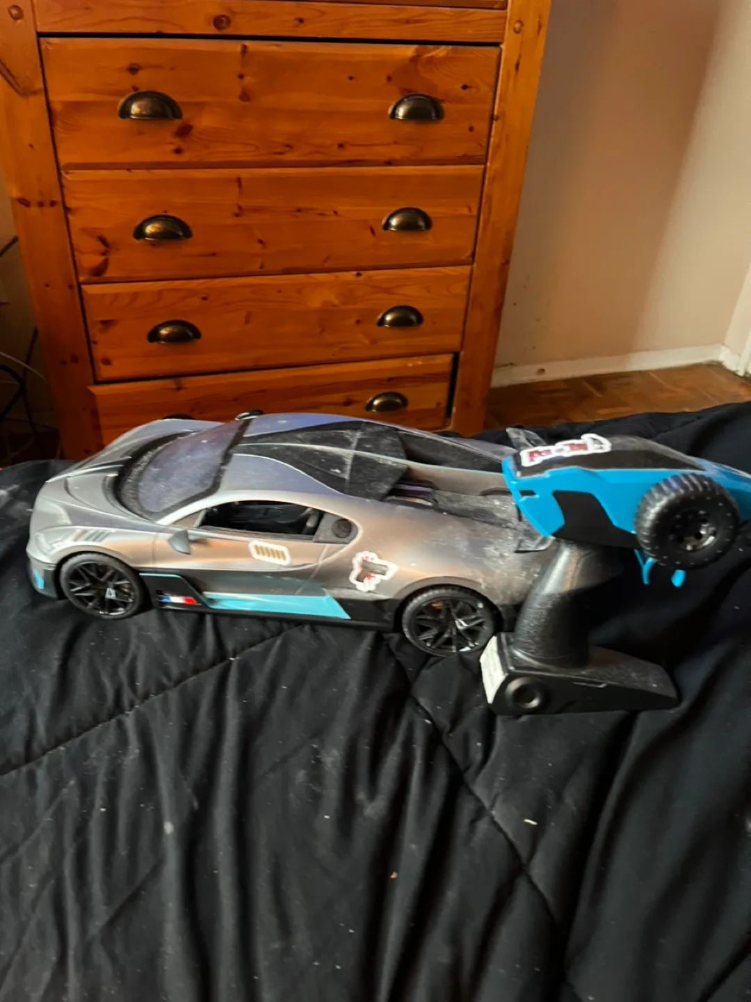 Remote control Bugati image indicator(2)