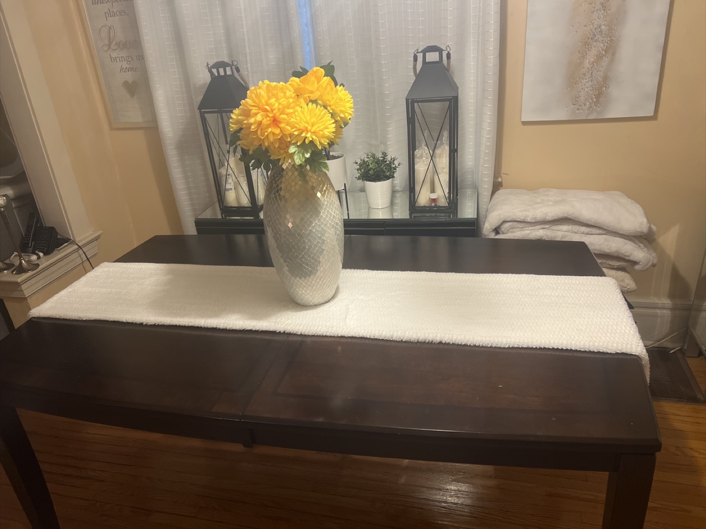Dining table - Dark Brown Wood Table - photo 3