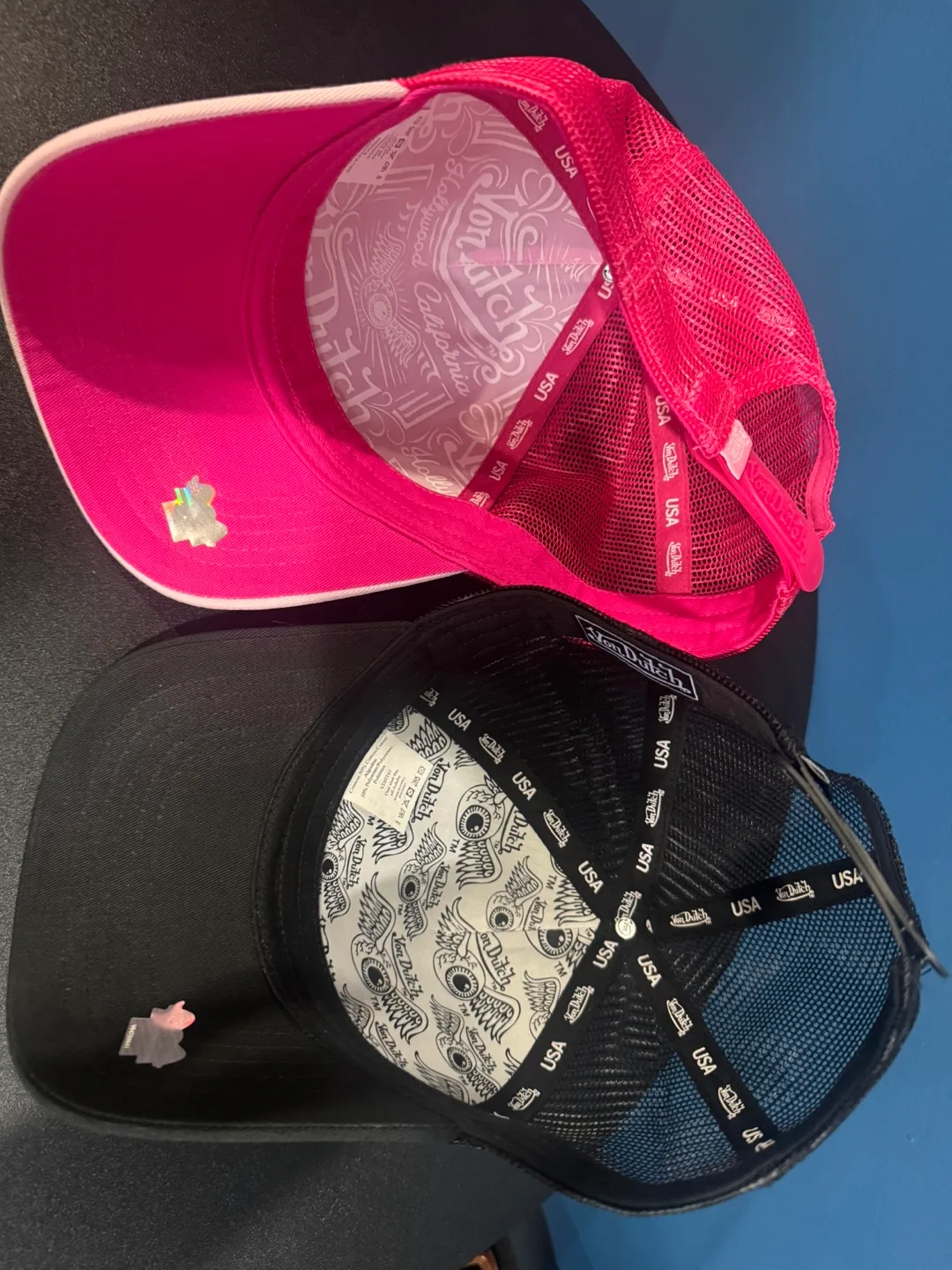 2 Von Dutch Trucker Hats Black & Pink image indicator(5)