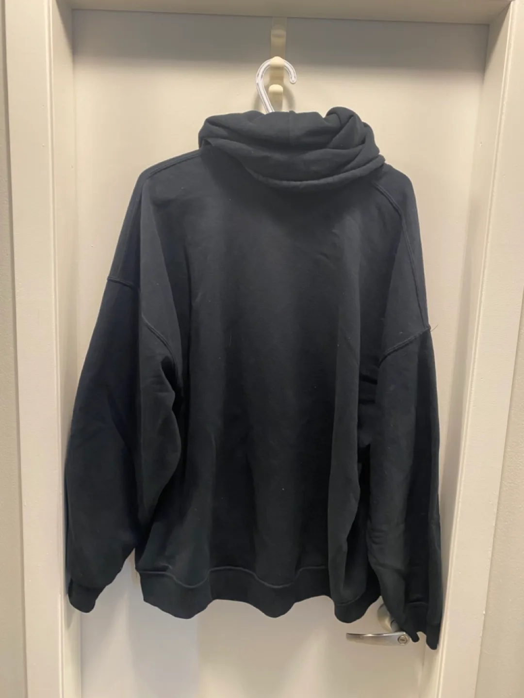 University of Calgary Swimming Hoodie image indicator(2)