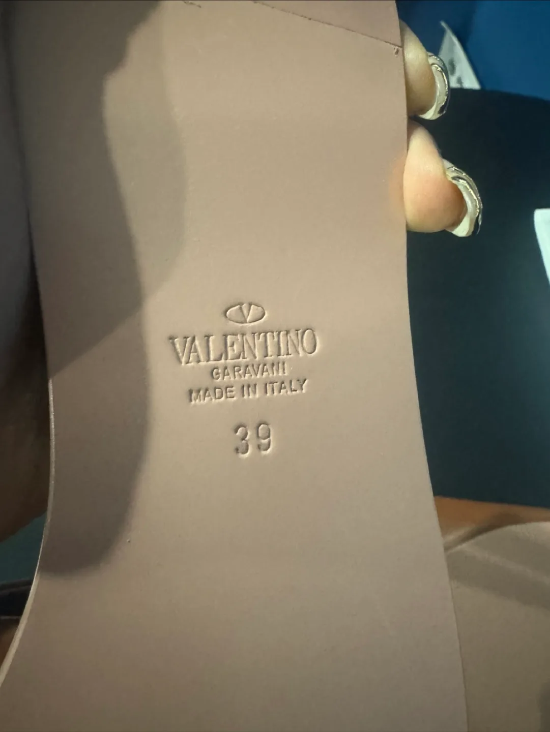 Brown Valentino V-Logo Calfskin Slippers image indicator(4)