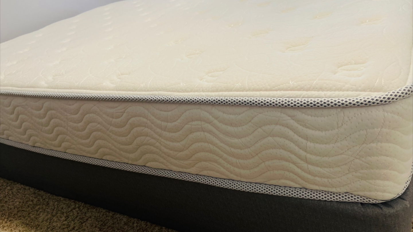 MENSA Mattress Firm & a box spring. Must go before June 29! - photo 2