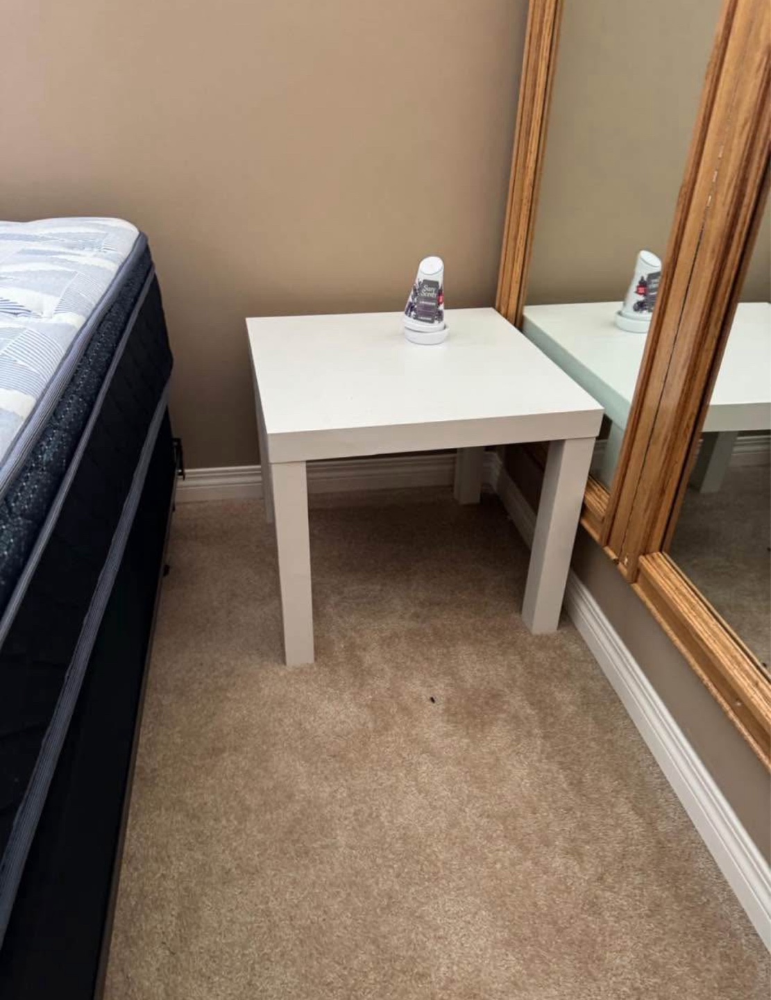 Set of 2 White Side Tables – Simple & Functional - photo 2