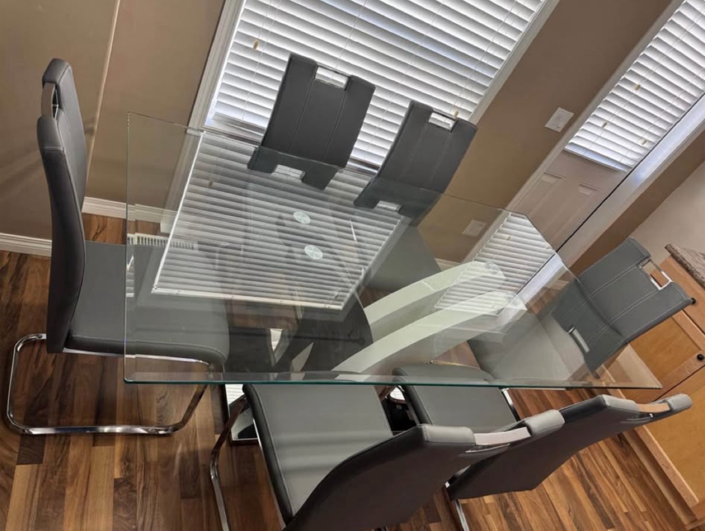 Modern Glass Dining Table with 6 Grey Chairs