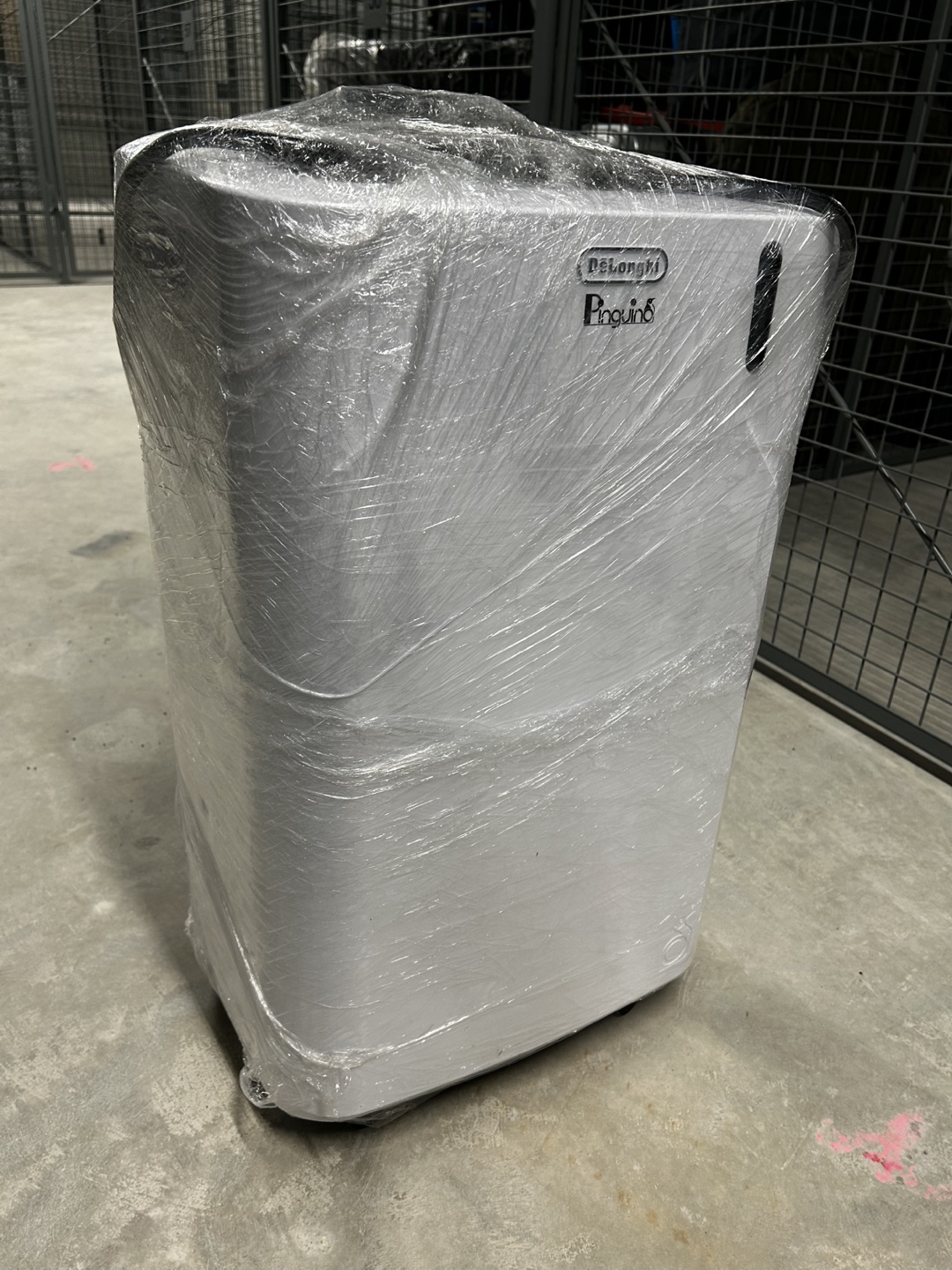 De’Longhi Portable Air Conditioner EM370 – 11,500 BTU - photo 3
