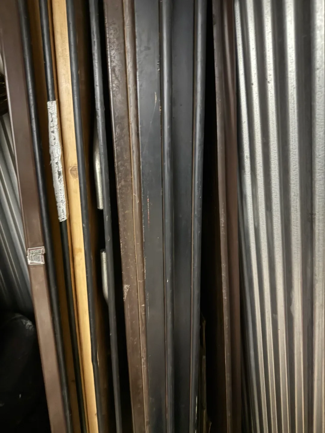 8 FOOT FOLDING TABLES image indicator(5)