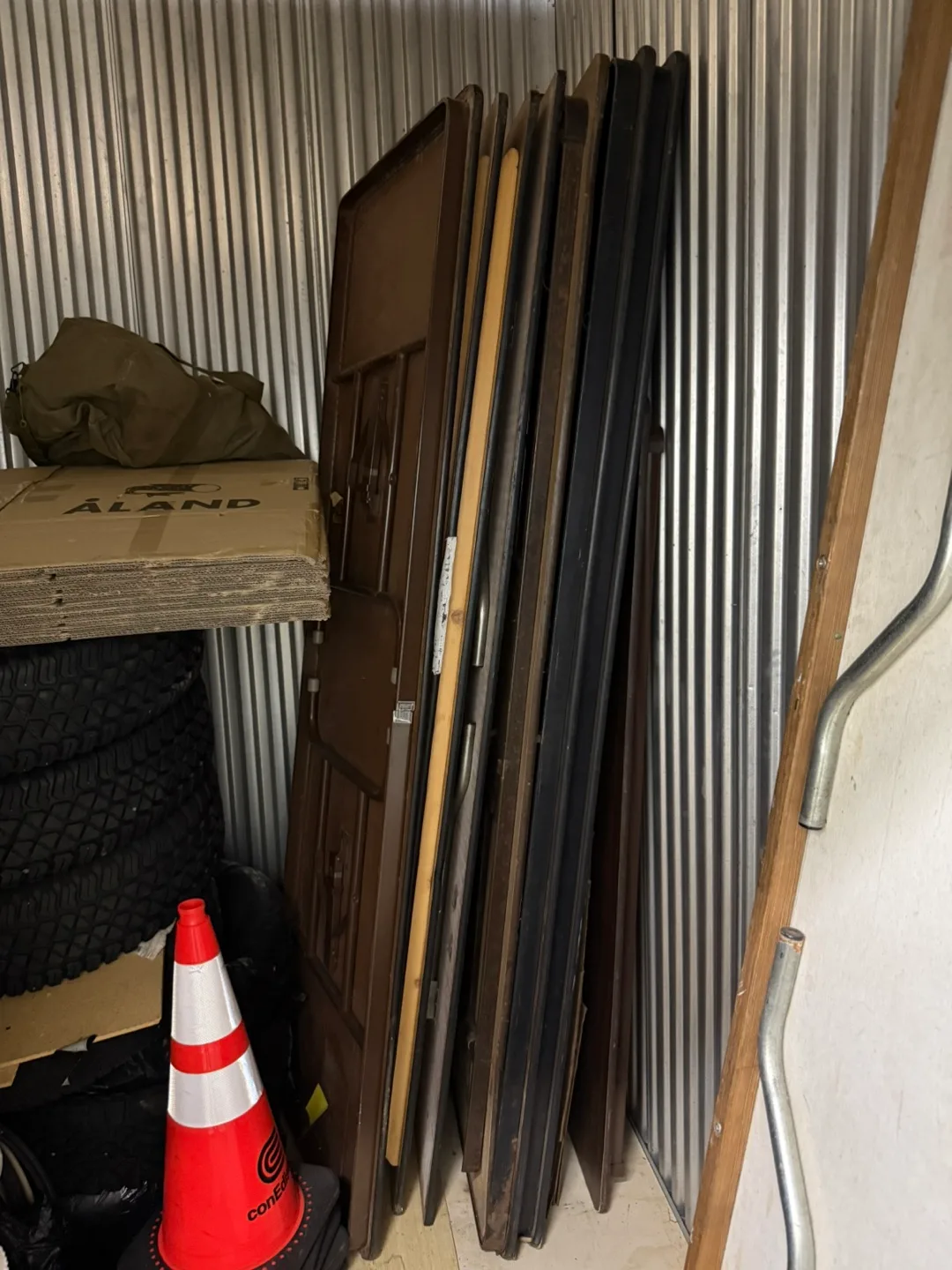 8 FOOT FOLDING TABLES image indicator(7)