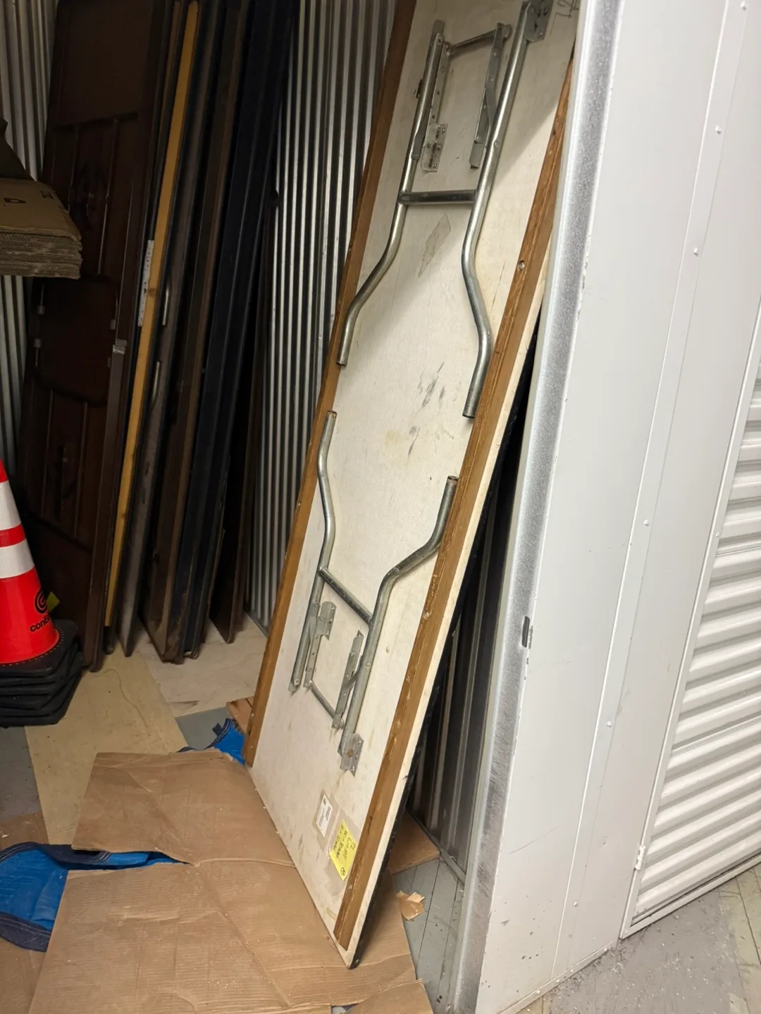 8 FOOT FOLDING TABLES image indicator(10)