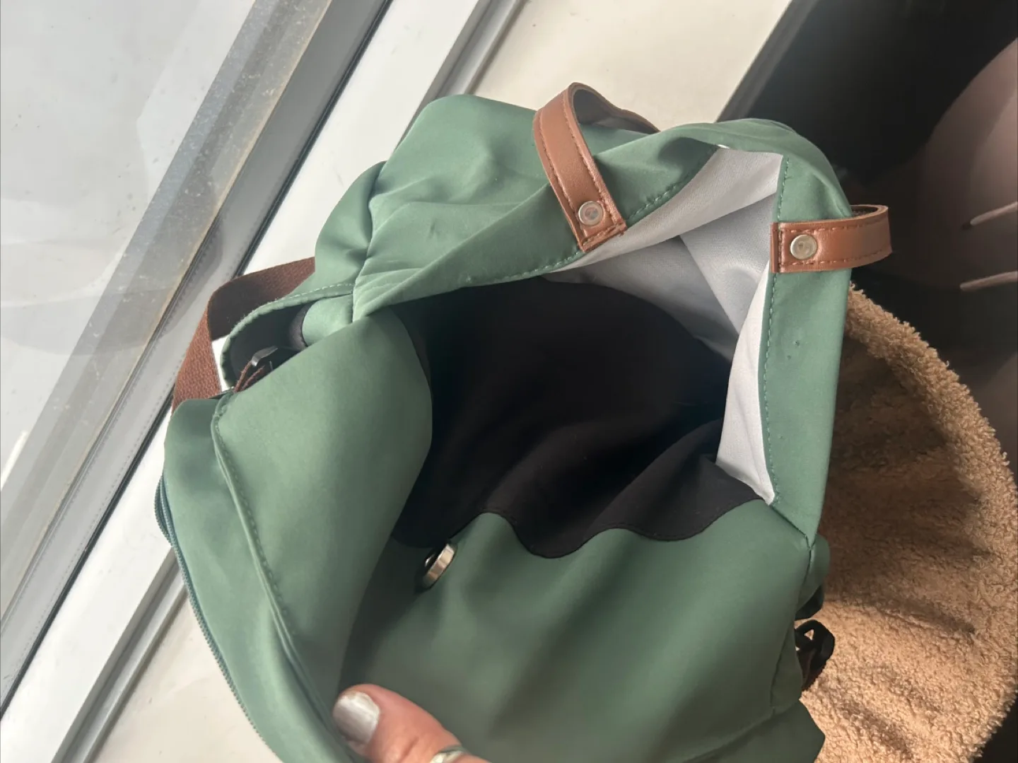 Green Handbag with Brown Straps image indicator(5)