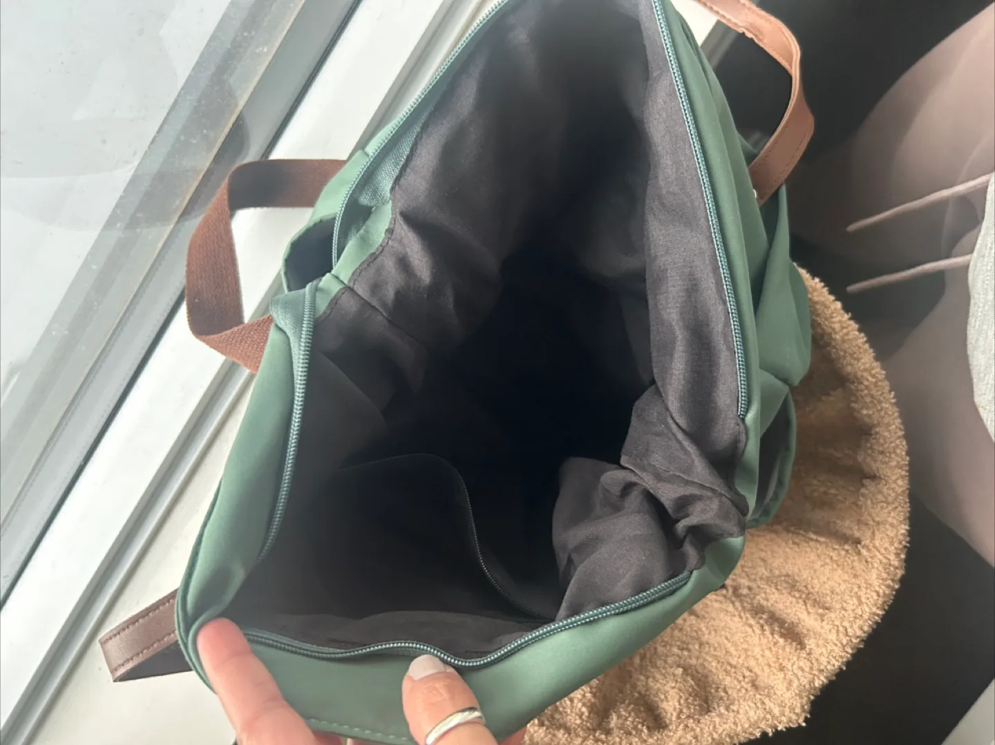 Green Handbag with Brown Straps image indicator(4)