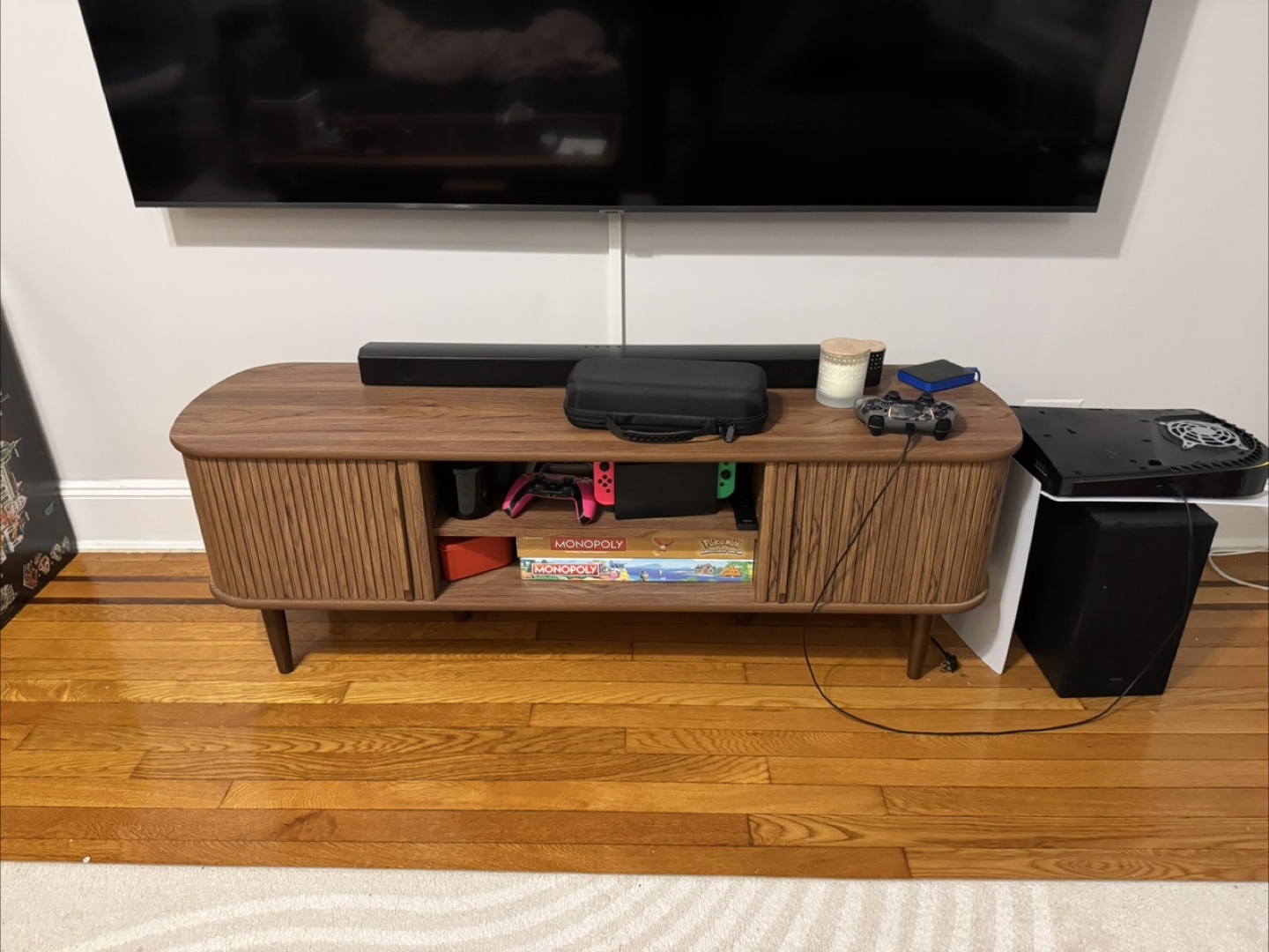 Mid-Century Modern TV Stand - photo 4
