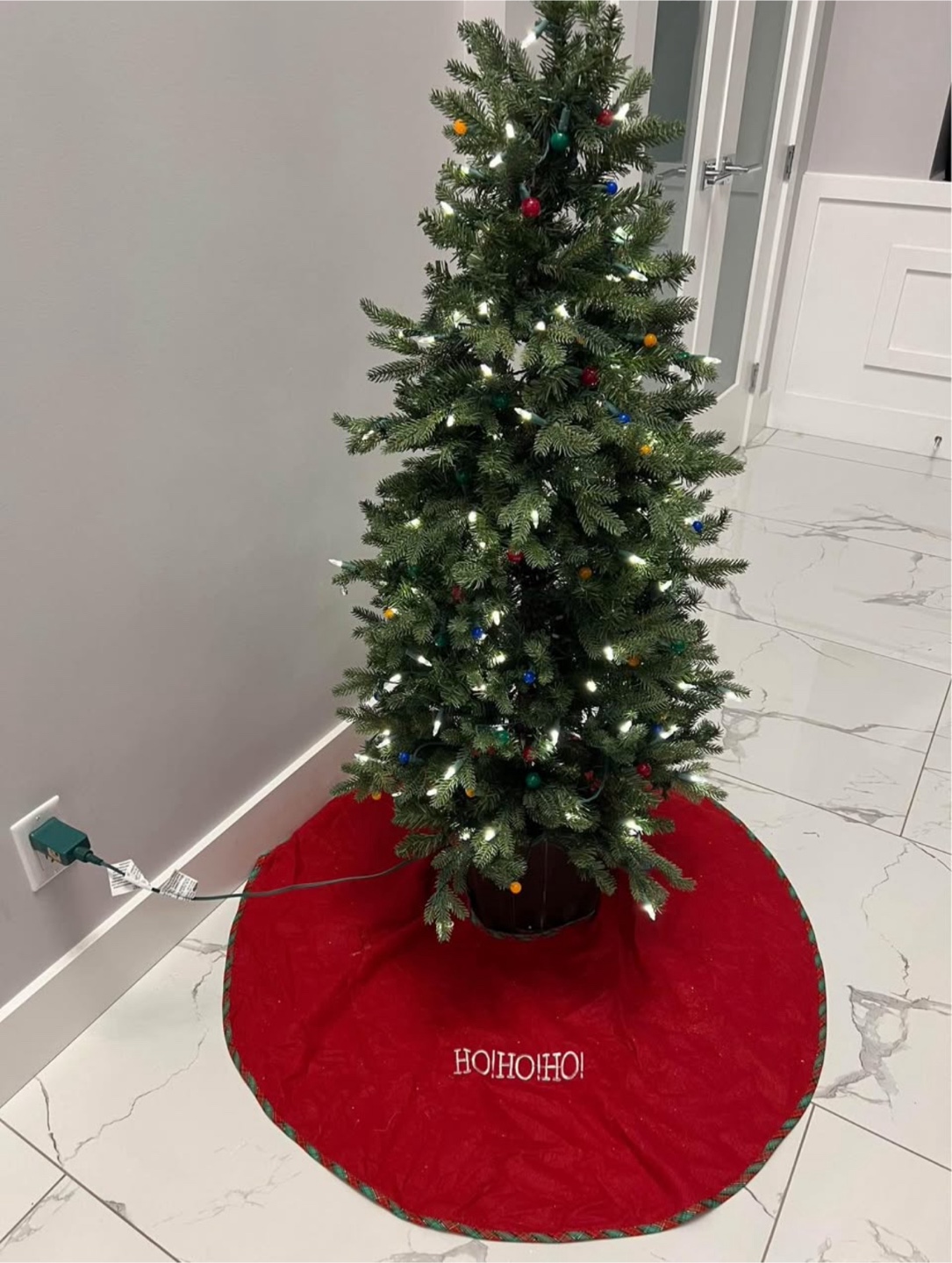 Christmas Tree with ornaments and accessories - photo 2