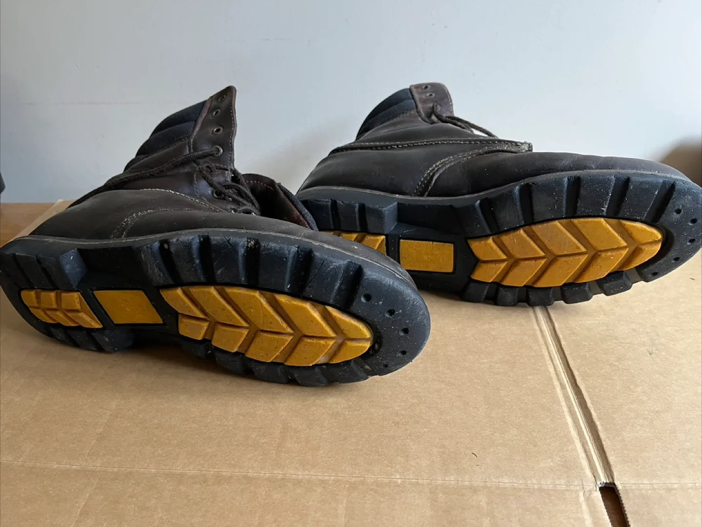 GM Goodwrench Steel Toe Safety Boots Size 12 image indicator(3)