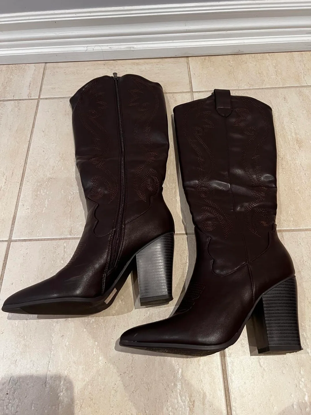 Brown Cowboy Boots thumbnail