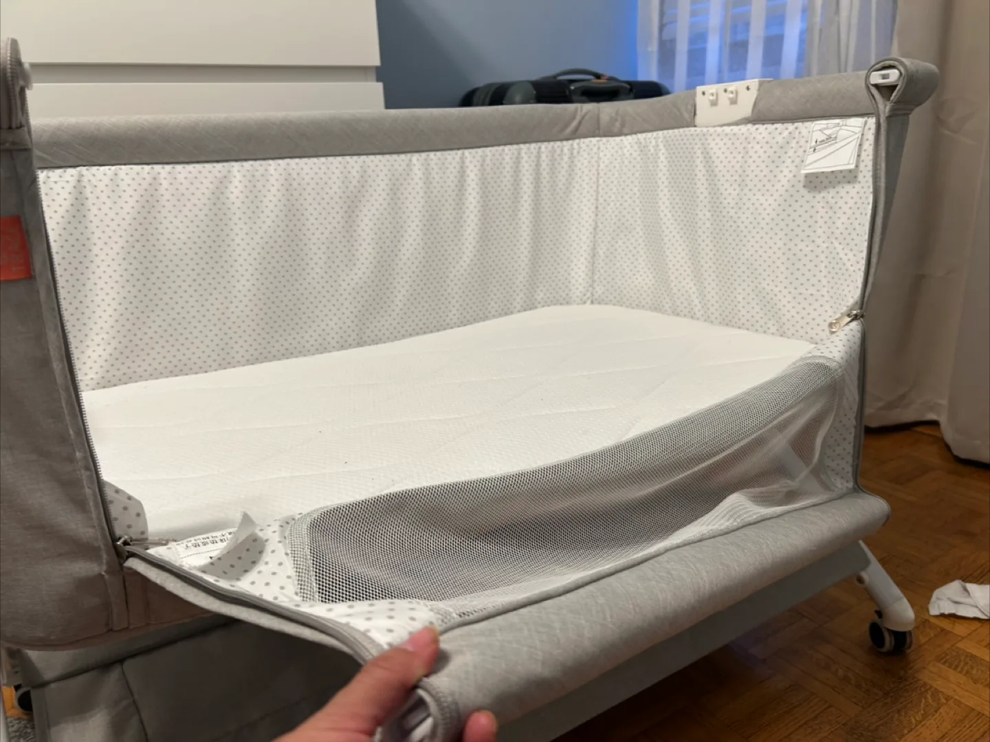 Baby Trace Beside Crib/Bassinet with Mobile image indicator(4)