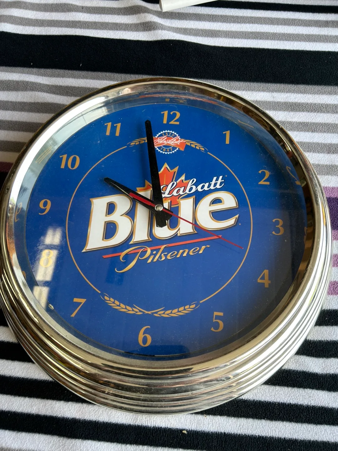 Labatt Blue Pilsner Clock thumbnail