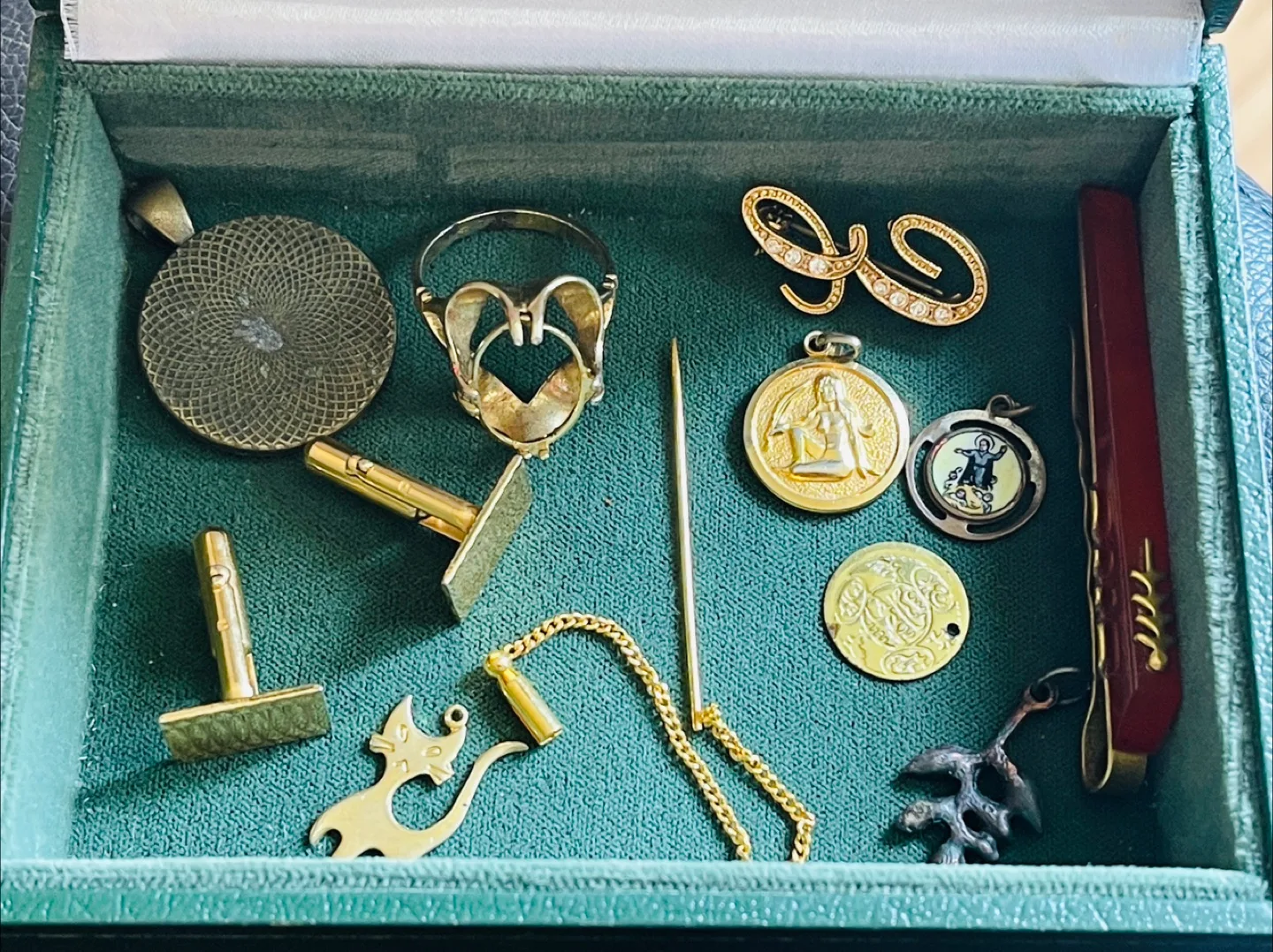Vintage Jewellery Box thumbnail