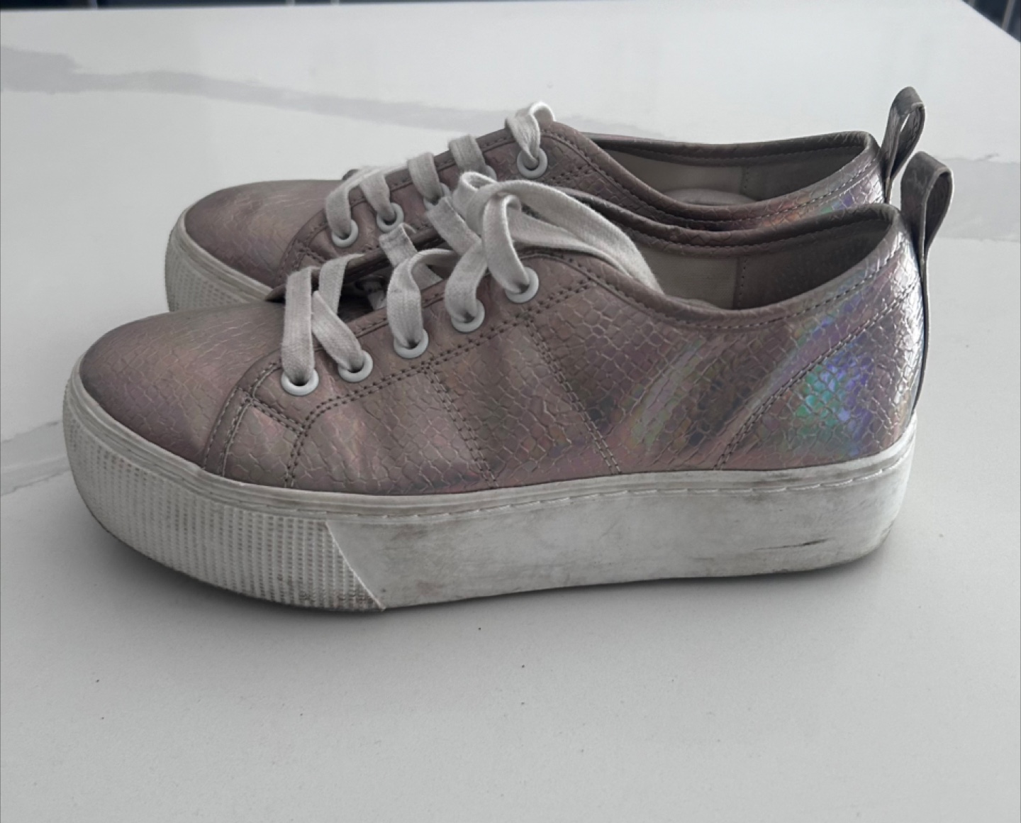 Stylish Platform Sneakers Sz 7 - photo 3