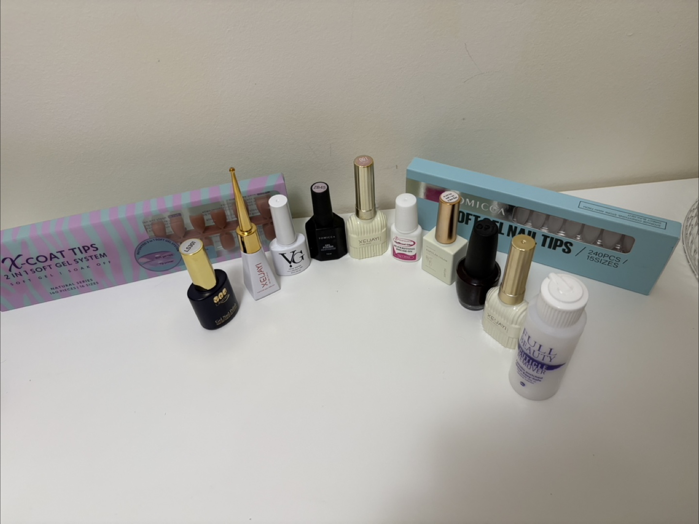 Gel polish, nail polish, press ons bundle!!