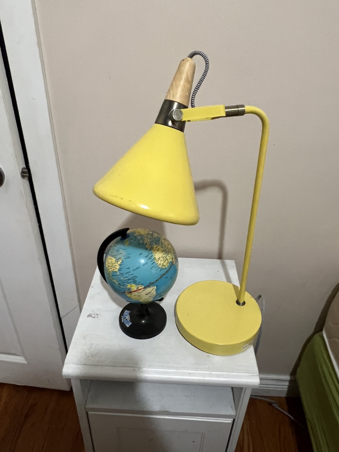 Moving sale