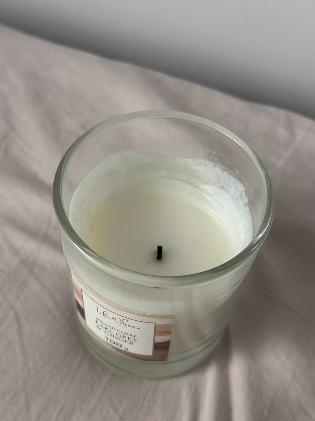 Scented candle and lighter - photo 3