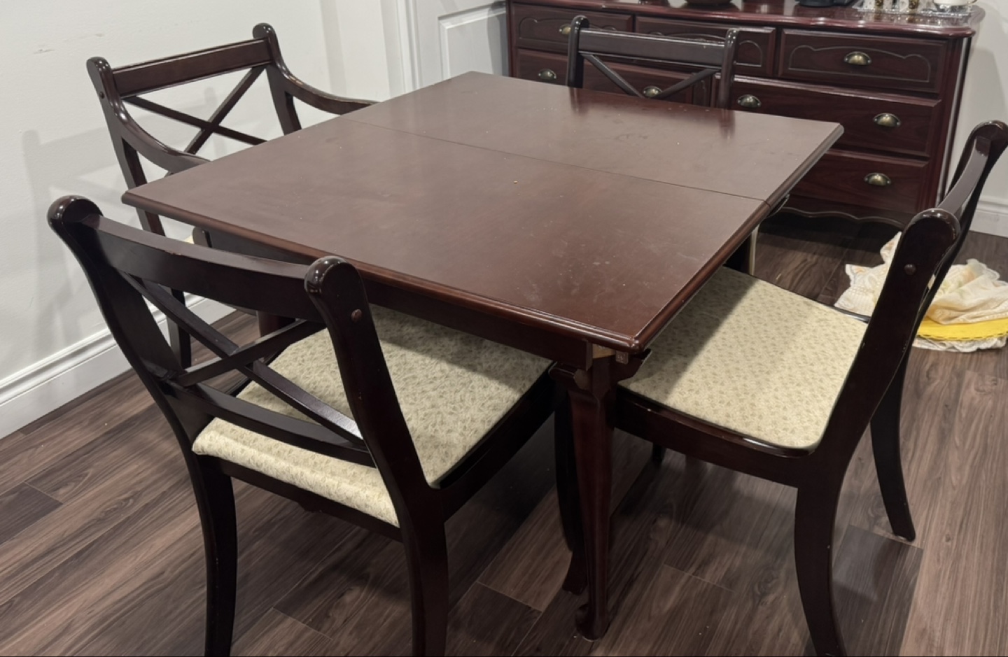Dining Room Table and Chairs Set - photo 2