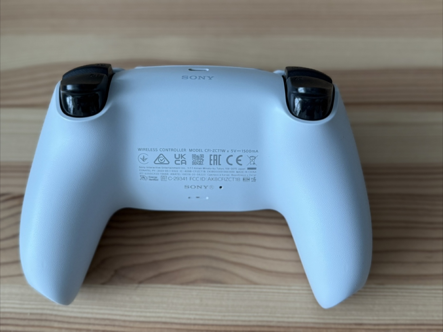 PS5 DualSense Wireless Controller - photo 5