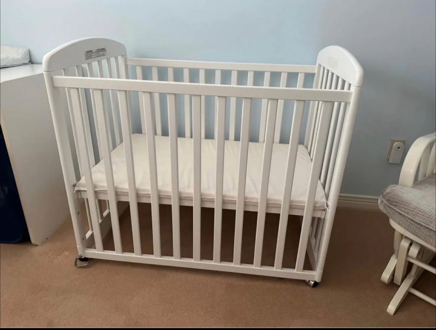 White Crib - Perfect for a New Arrival thumbnail