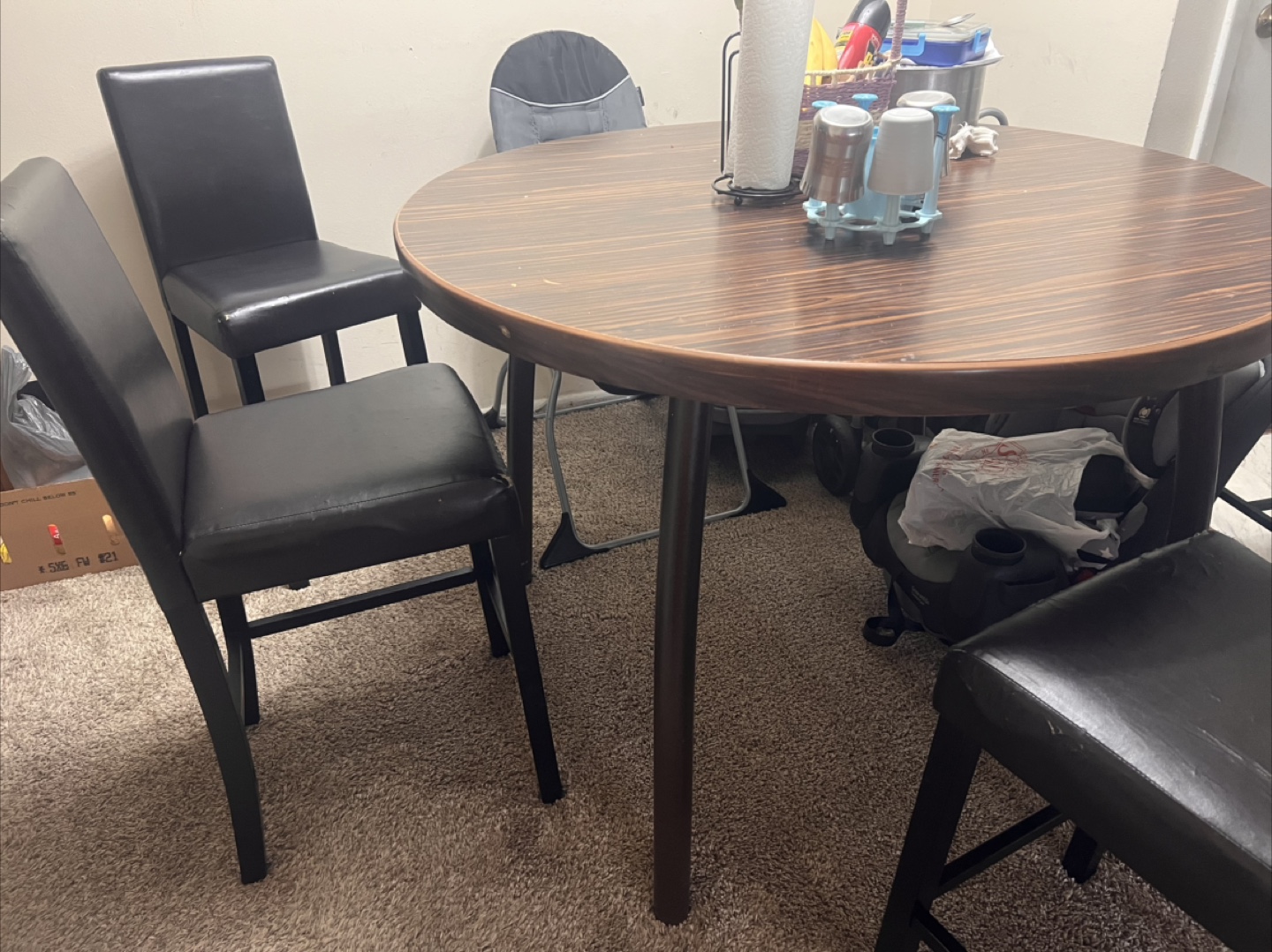Round Dining Table with Chairs - photo 2