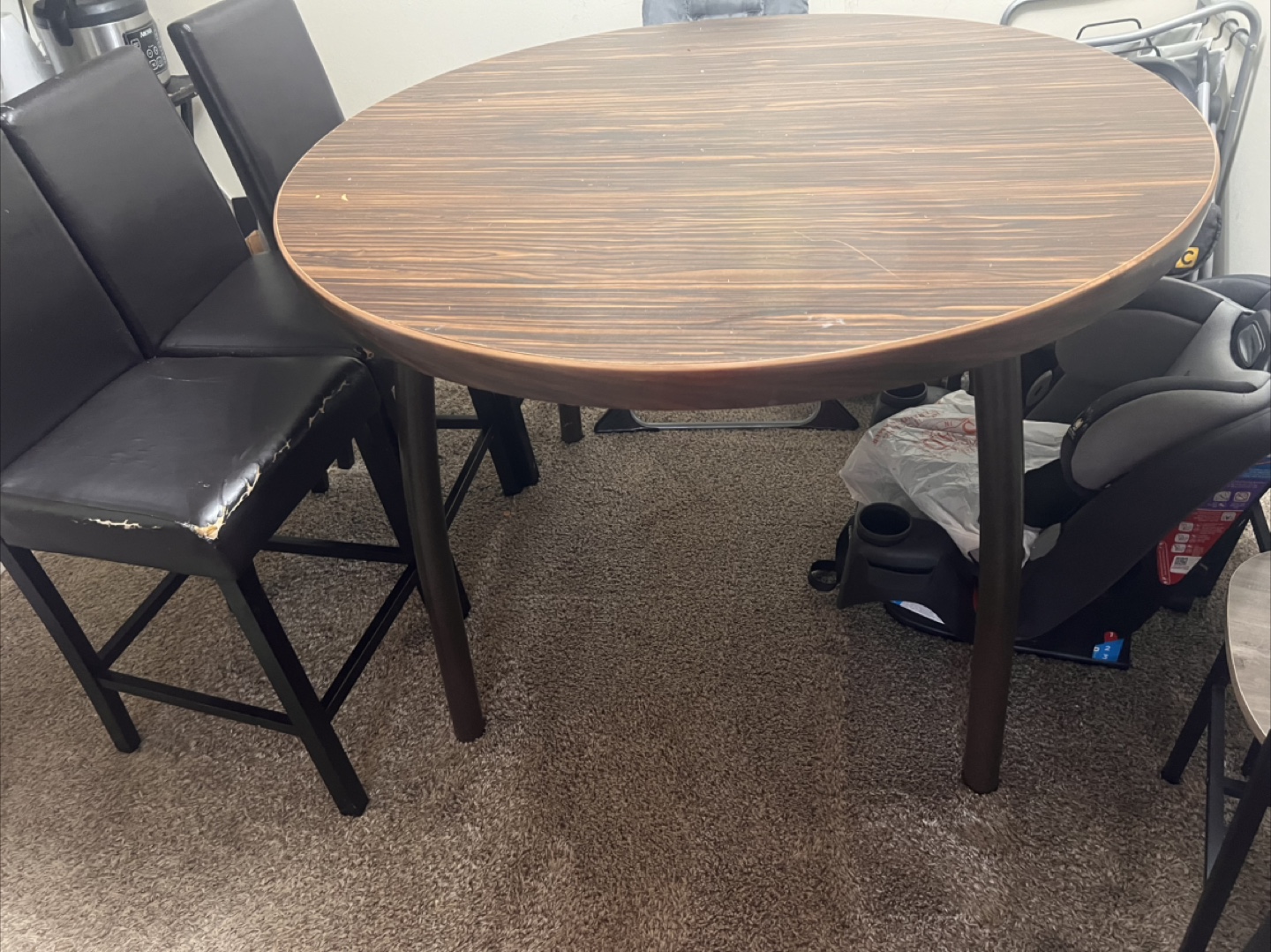 Round Dining Table with Chairs