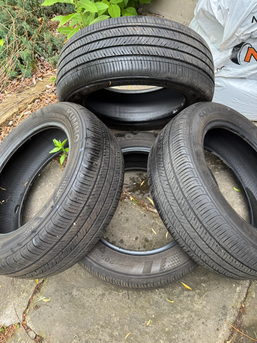 Set of 4 All season Tires thumbnail