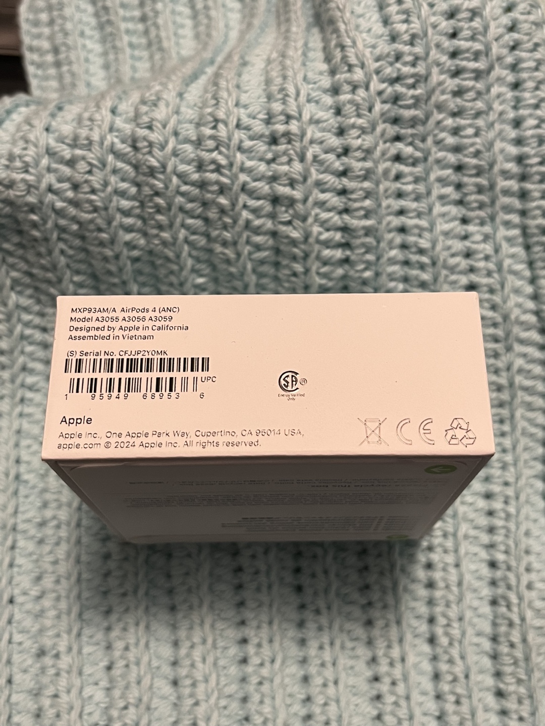 AirPods 4 with Active Noise Cancellation - photo 3