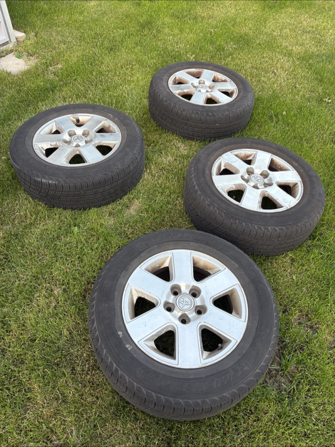 Sets of Tires for Toyota sienna 210/65/R16