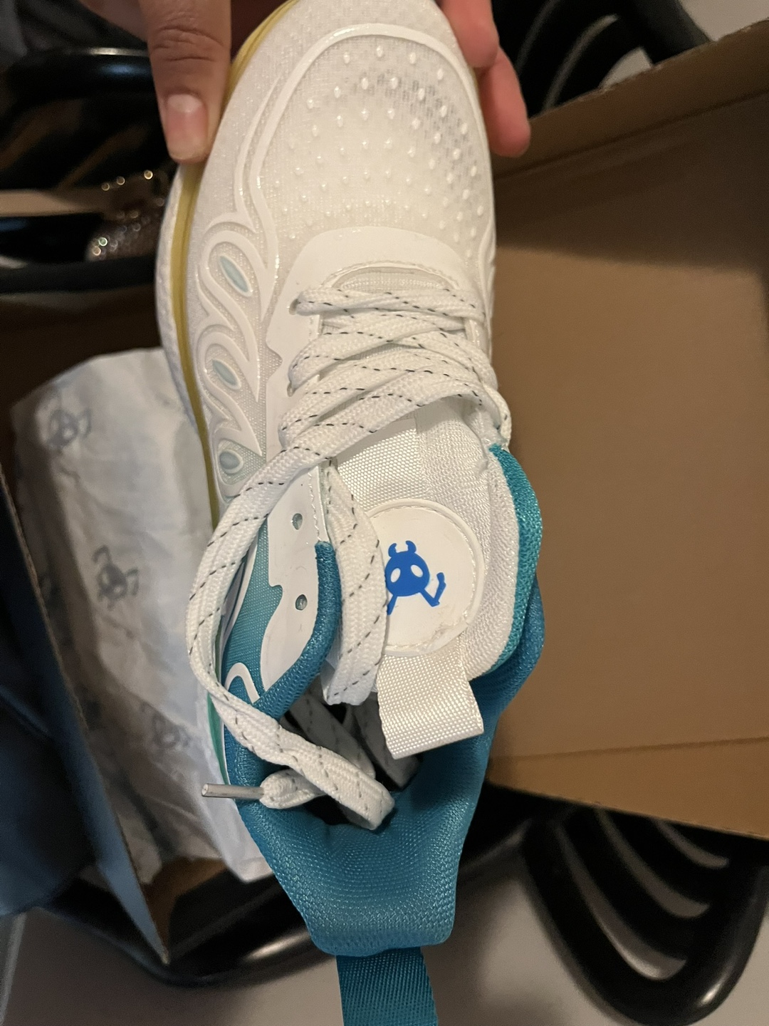 White and Blue Sneakers Size 6 - photo 4