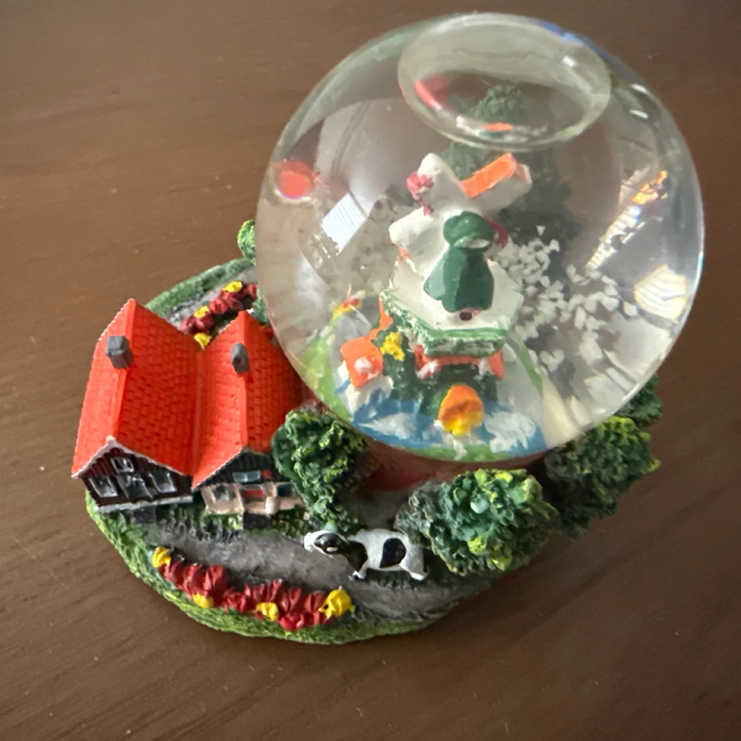 💚 Dutch Memories Holland Snow Globe image indicator(3)