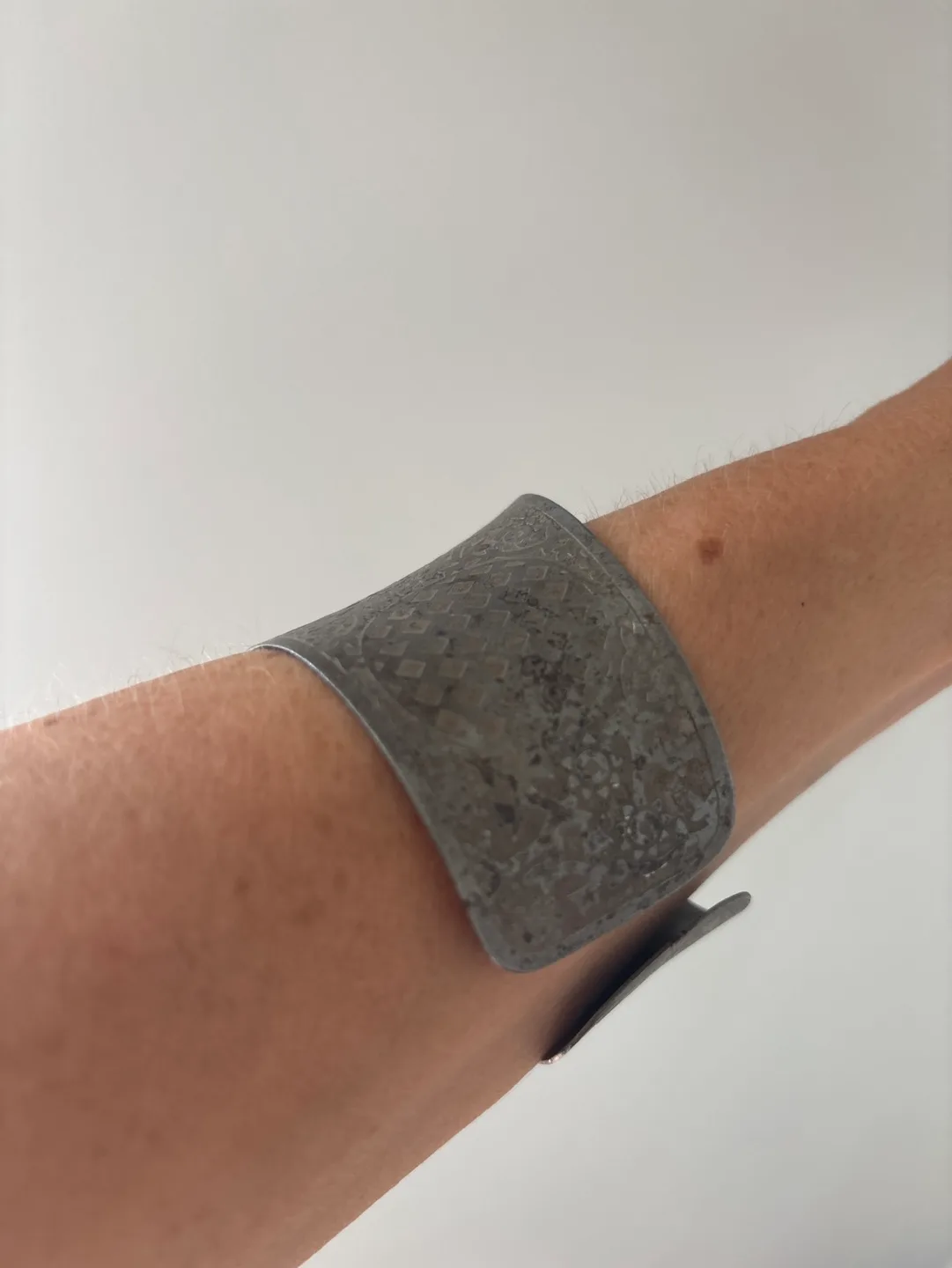 Vintage Etched Cuff Bracelet image indicator(2)