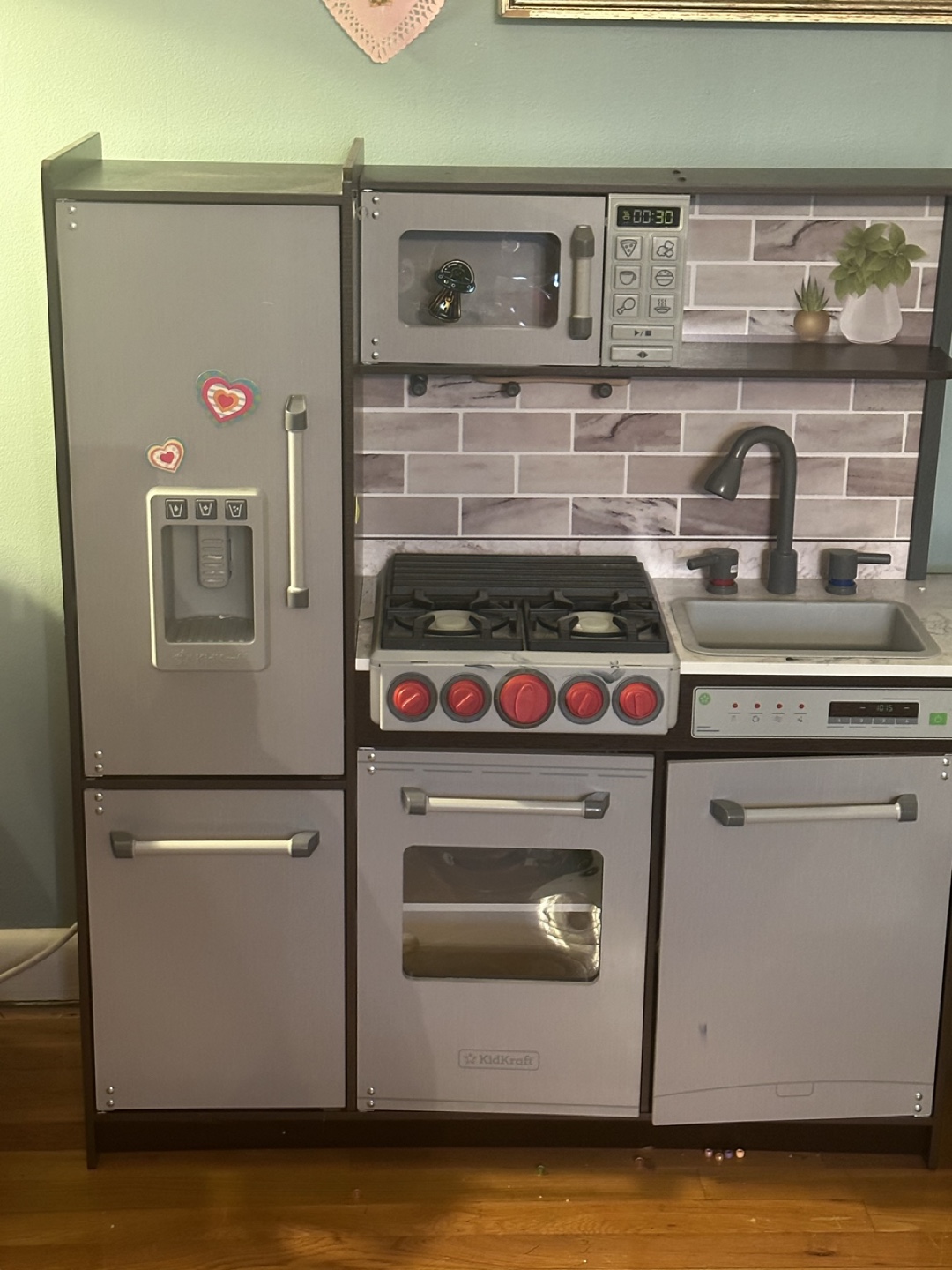 KidKraft Play Kitchen