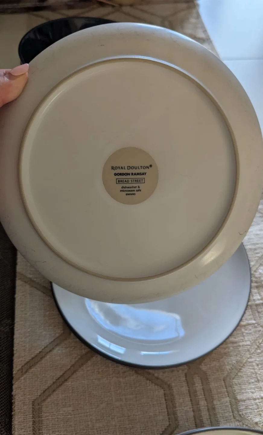 Royal Doulton Gordon Ramsay Dinnerware Set image indicator(3)