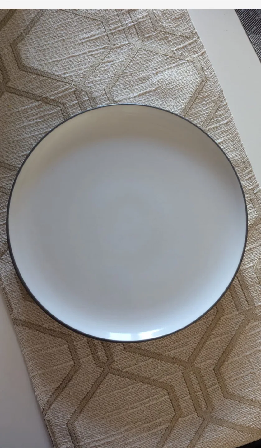 Royal Doulton Gordon Ramsay Dinnerware Set image indicator(6)