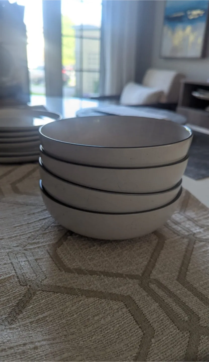 Royal Doulton Gordon Ramsay Dinnerware Set image indicator(8)