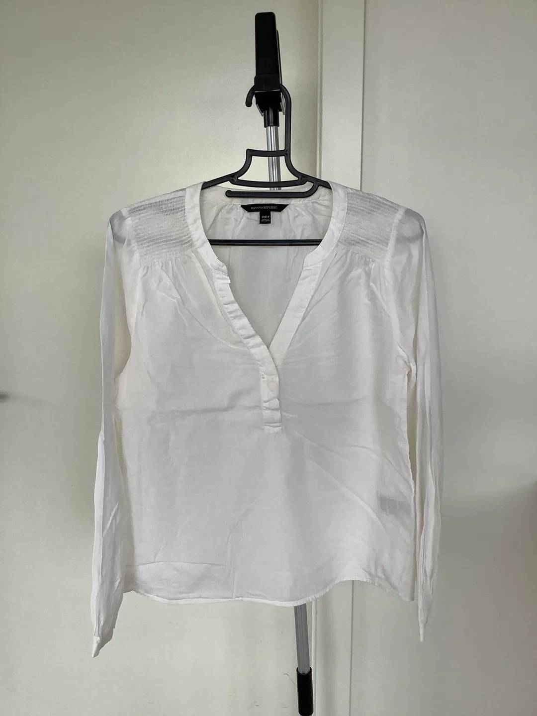 Banana Republic White Blouse thumbnail