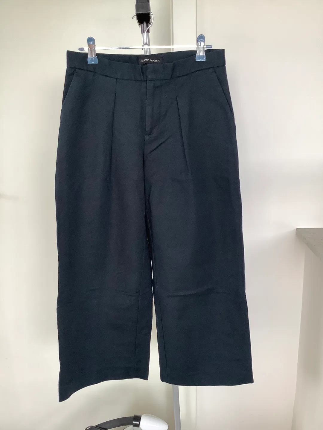 Banana Republic Black Wide-Leg Cropped Pants thumbnail