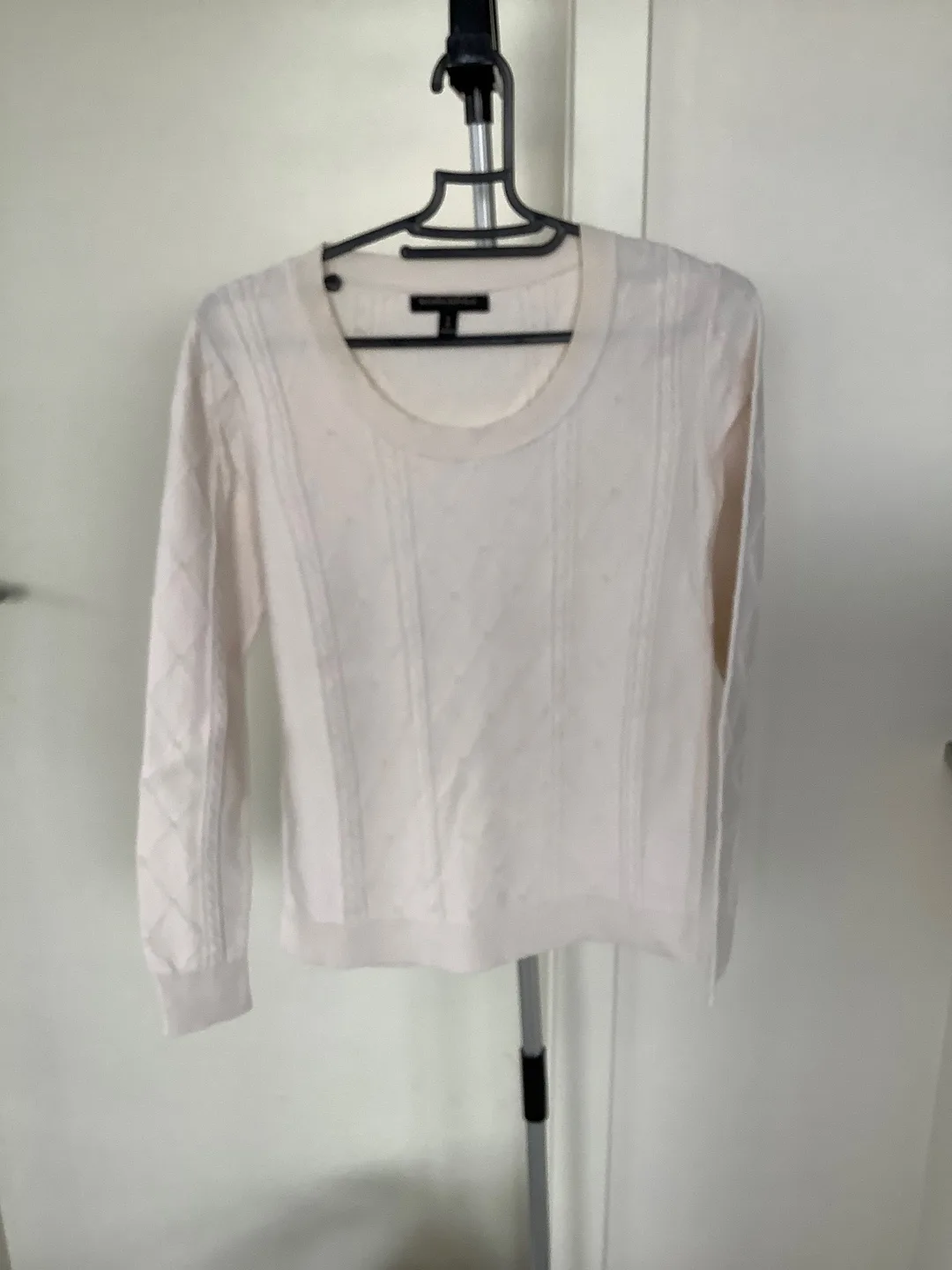 Banana Republic Cream Sweater thumbnail