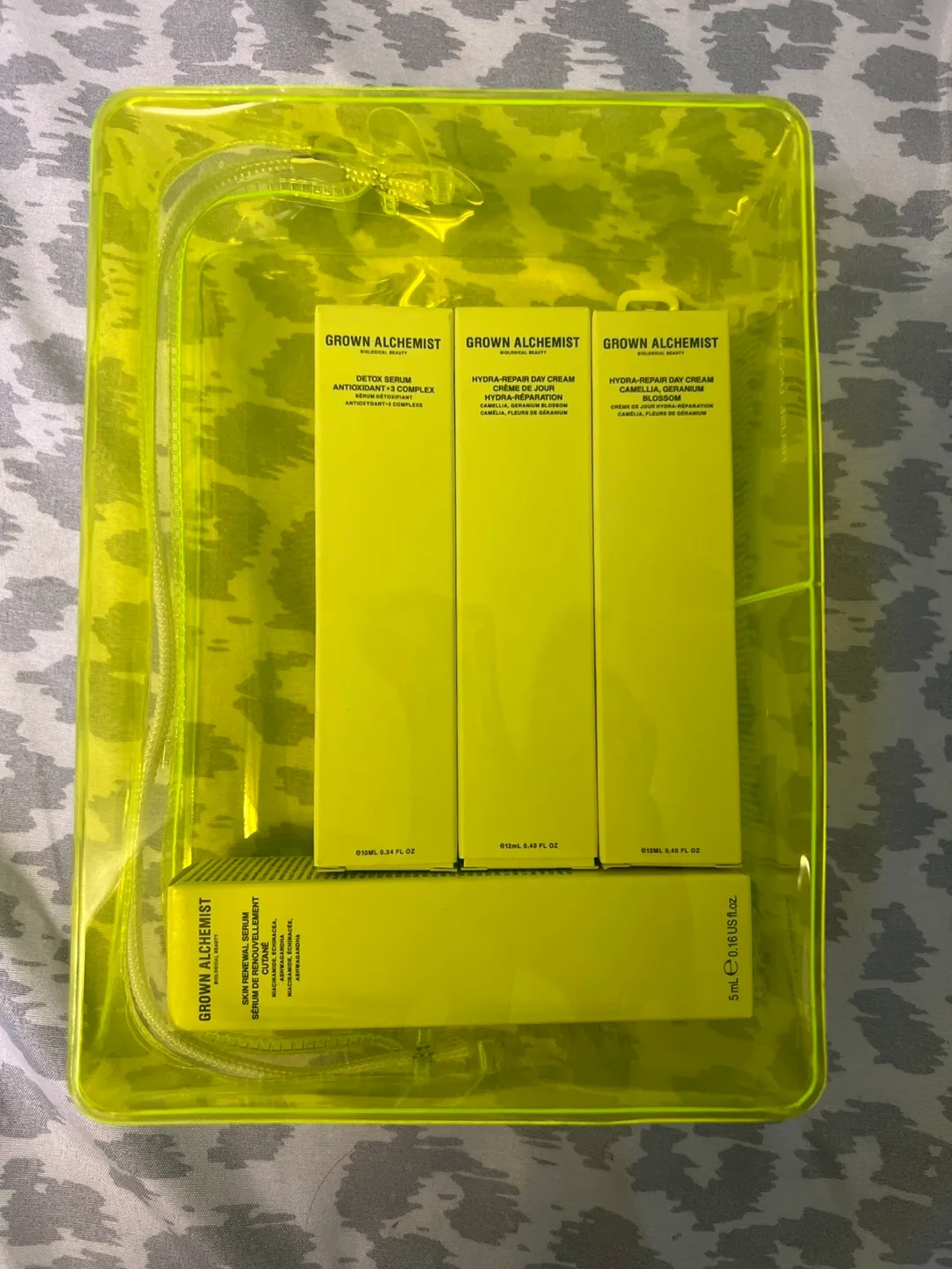 Grown Alchemist Skincare Set image indicator(4)