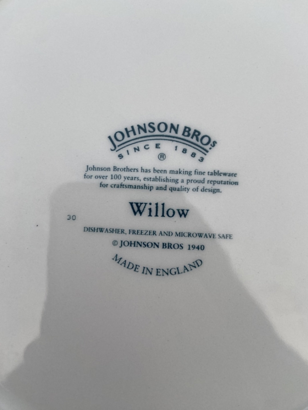 4 Johnson Bro Dinner Plates - photo 3