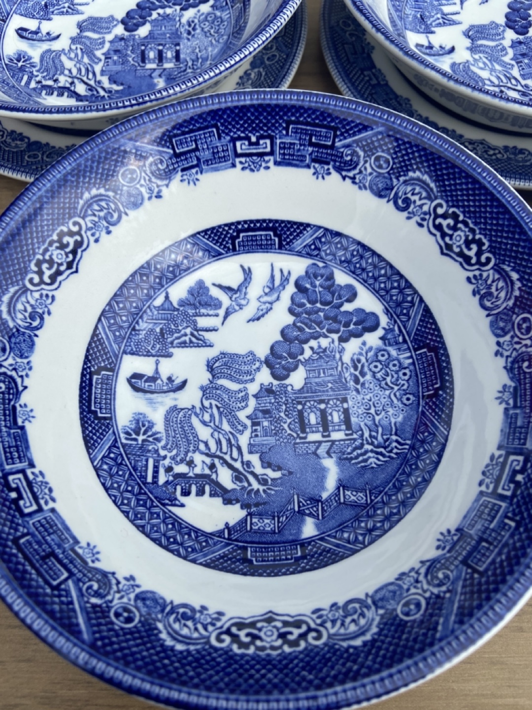 Johnson Bro 4 Plates and Bowls China Set - photo 2