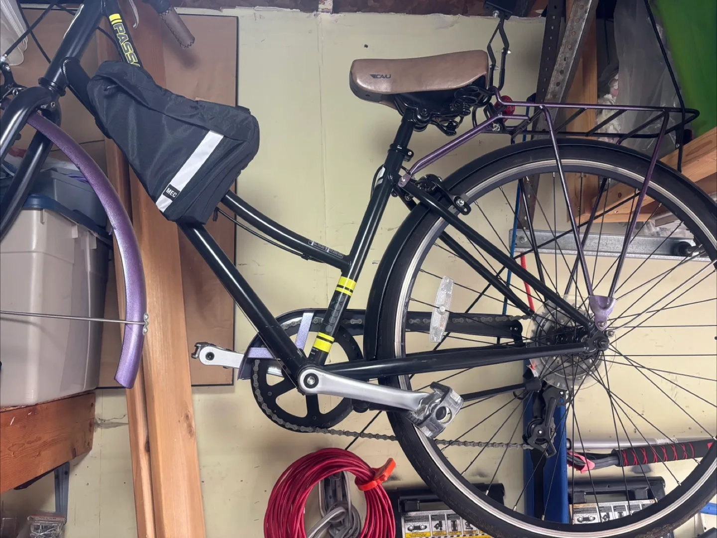 Women's Hybrid Bicycle image indicator(4)