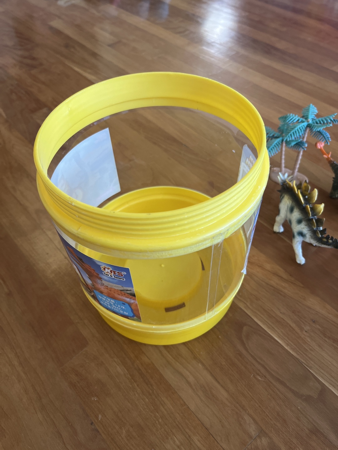 Toy Dinosaurs and Container - photo 2